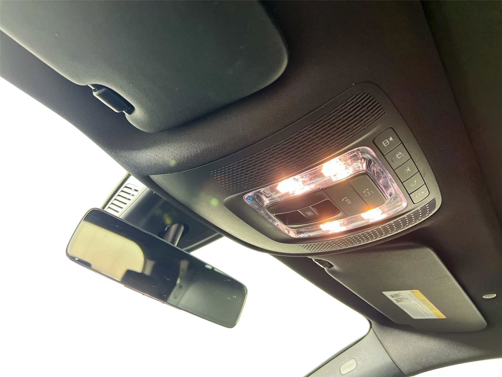 Used 2021 Mercedes-Benz GLB 250 GLB 250 image 12