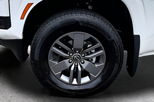 Used 2026 Nissan Frontier SV w/ Tow Package AWD/4WD image 30