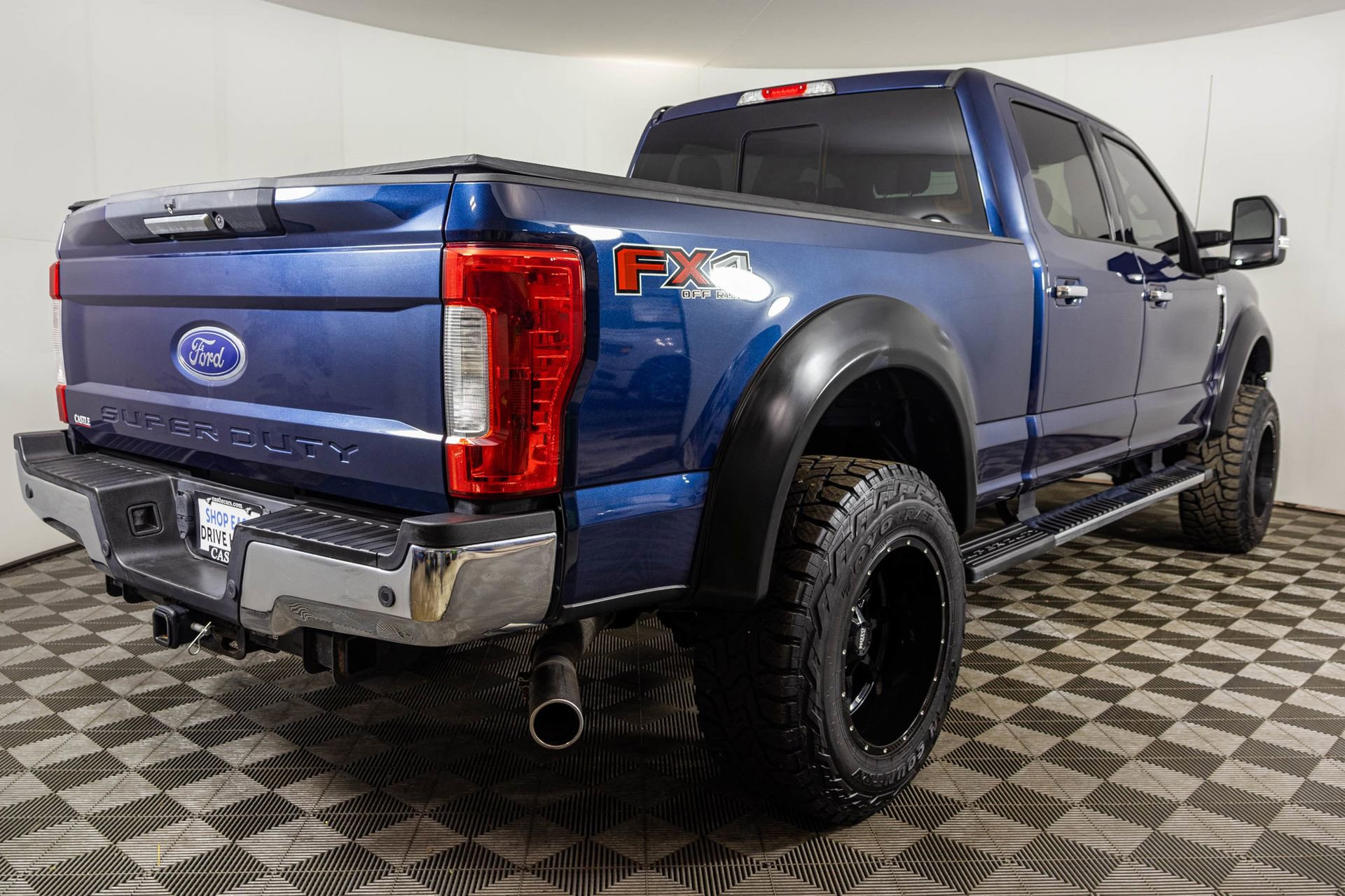 Used 2018 Ford F250 Lariat w/ Chrome Package image 16