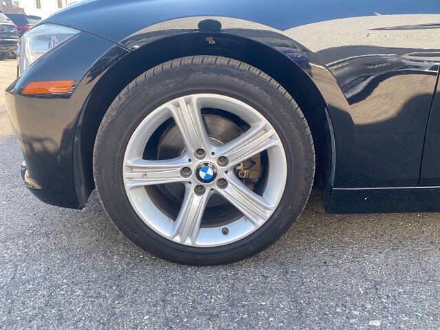 Used 2015 BMW 328i xDrive Sedan AWD/4WD image 13