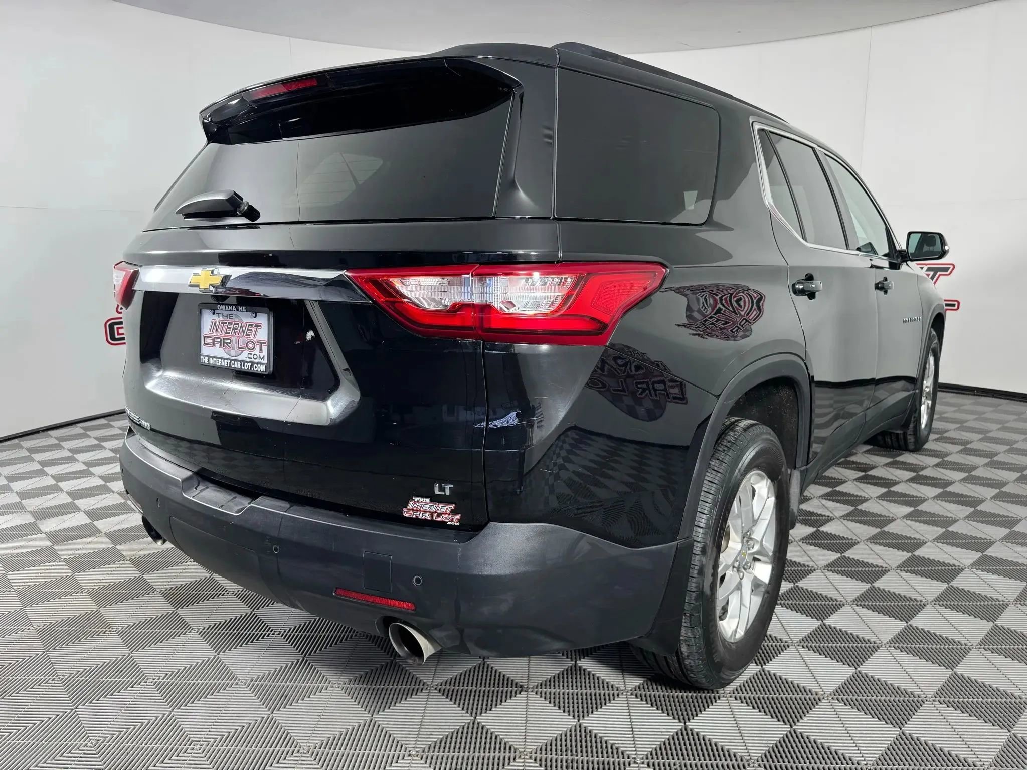 Used 2020 Chevrolet Traverse LT w/ LPO, Floor Liner Package image 29