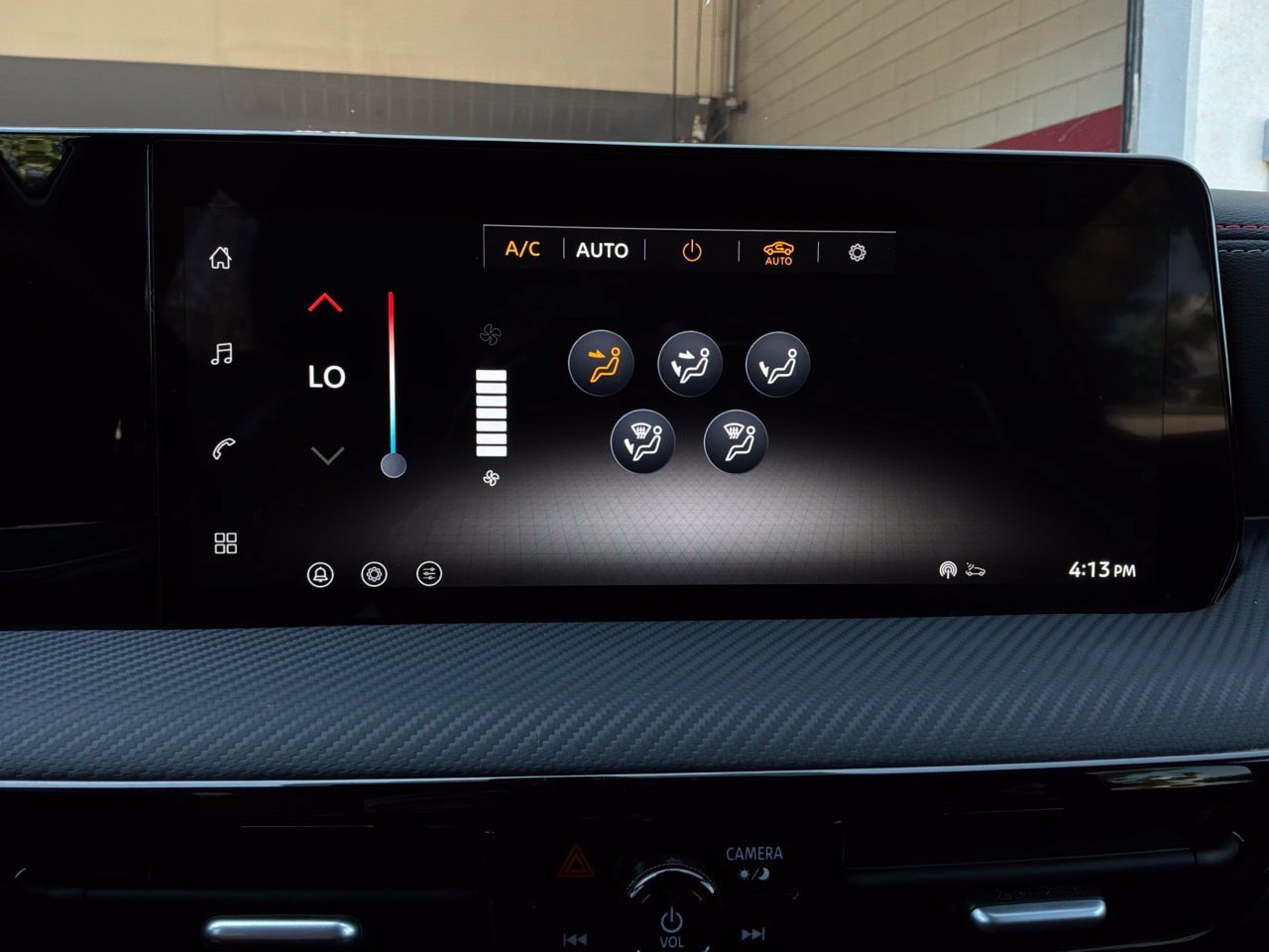 Used 2026 Nissan Kicks SR FWD image 29