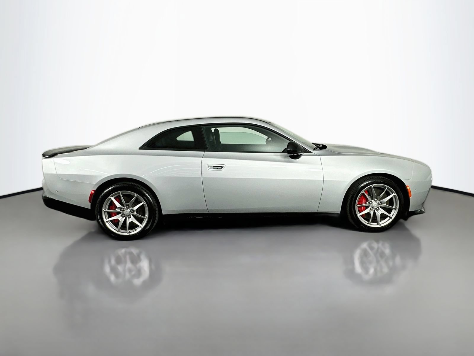 Used 2024 Dodge Charger Daytona Scat Pack w/ Plus Group AWD/4WD image 8