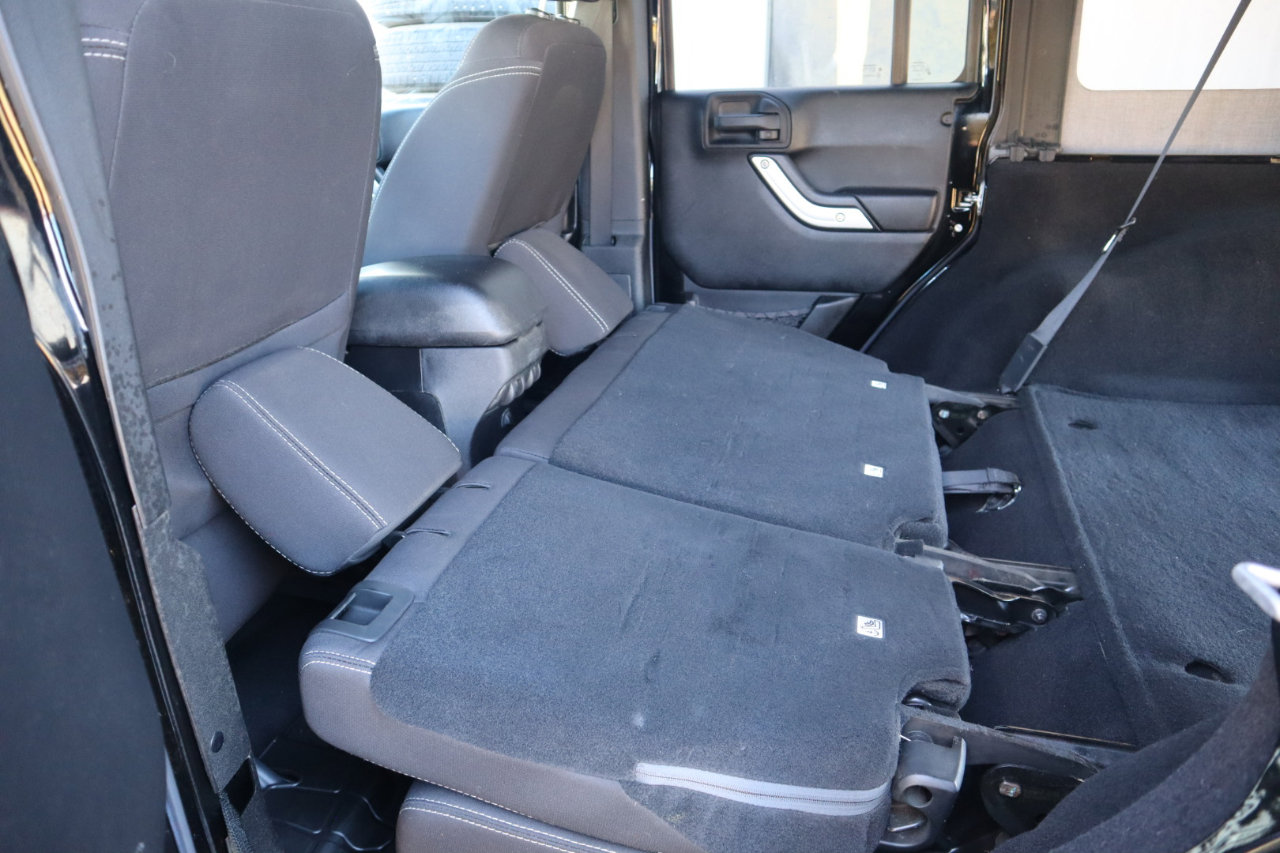 Used 2014 Jeep Wrangler Unlimited Rubicon w/ Connectivity Group image 48