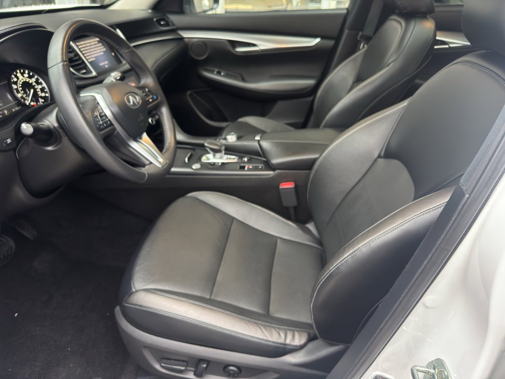 Used 2022 INFINITI QX50 Luxe image 3