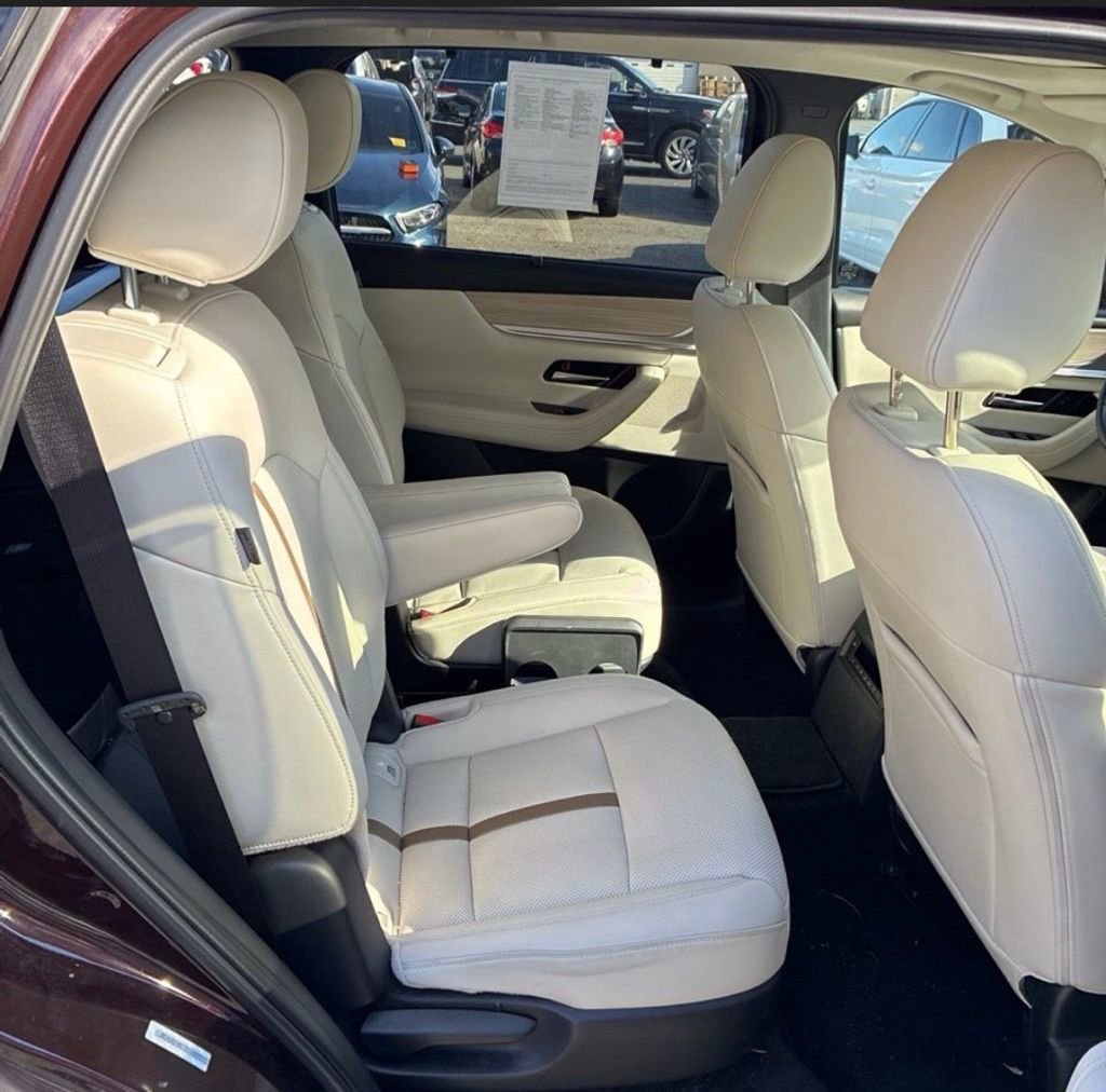 Used 2024 MAZDA CX-90 3.3 Turbo w/ Premium Plus Pkg image 9