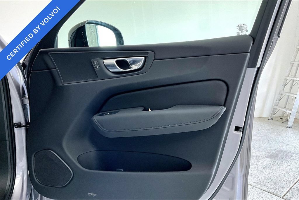 Certified 2026 Volvo XC60 B5 Plus AWD/4WD image 23