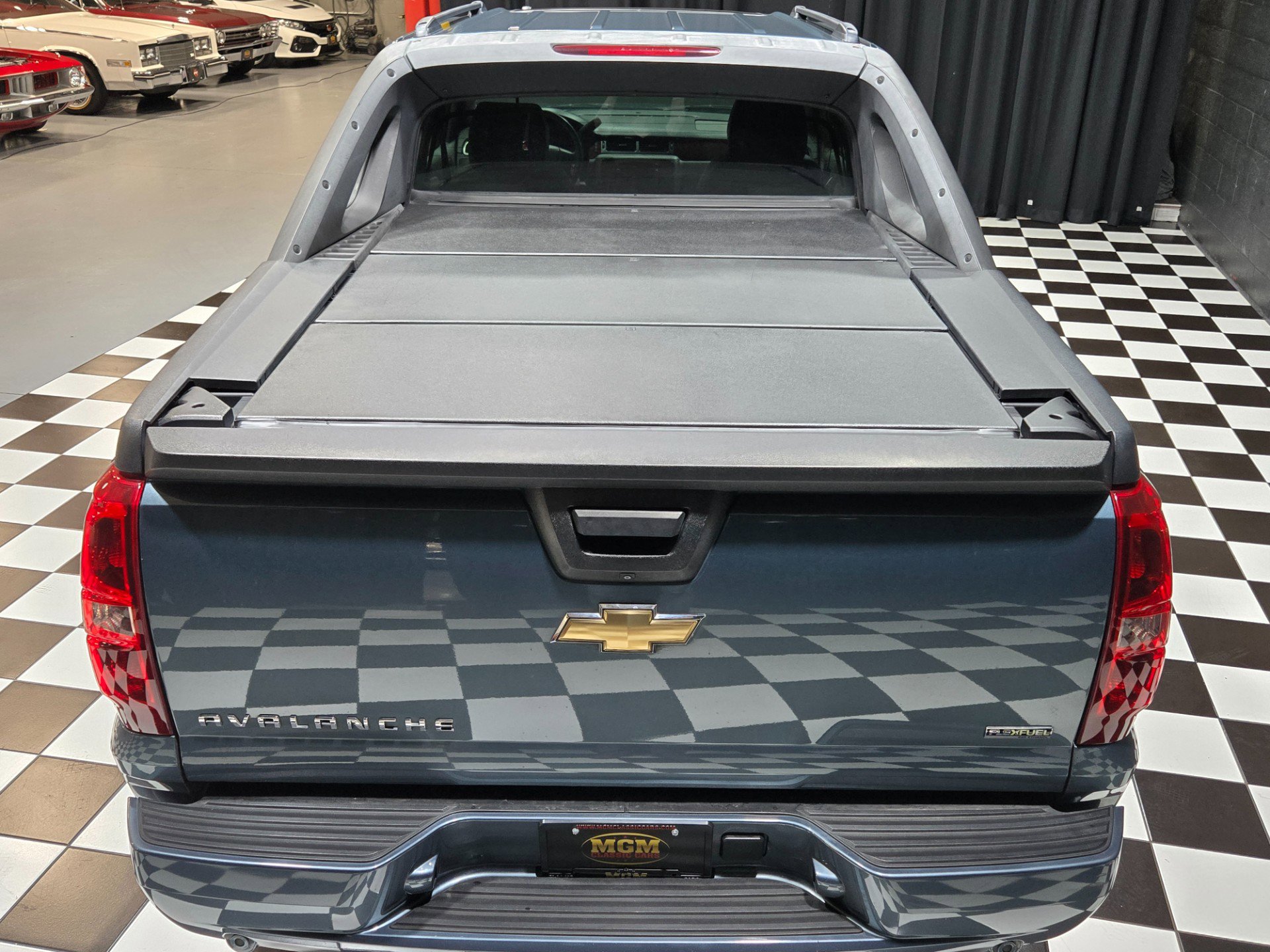 Used 2008 Chevrolet Avalanche LTZ w/ LTZ Preferred Equipment Group image 7