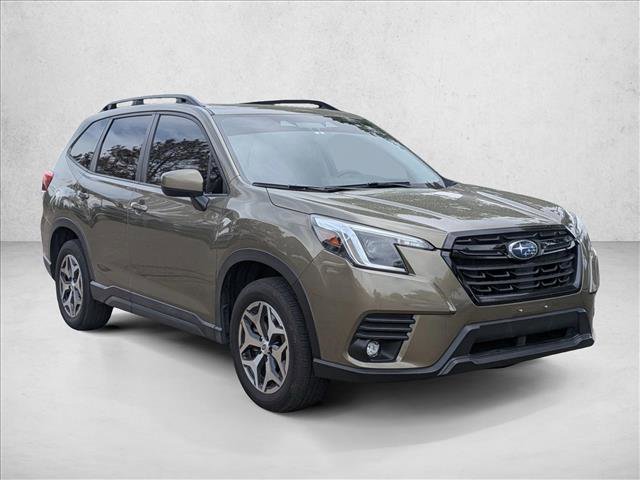 Used 2024 Subaru Forester Premium AWD/4WD image 3