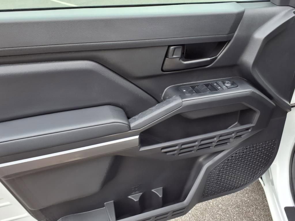 New 2025 Toyota Tacoma SR5 image 9