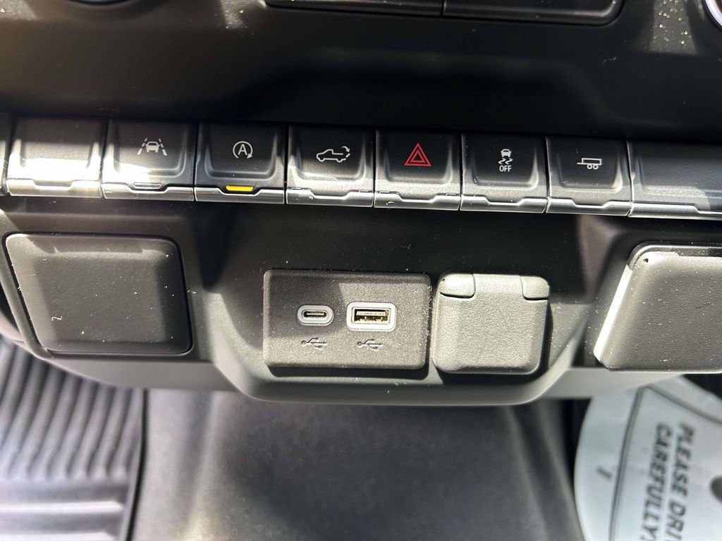 Used 2022 Chevrolet Silverado 1500 Custom RWD image 15