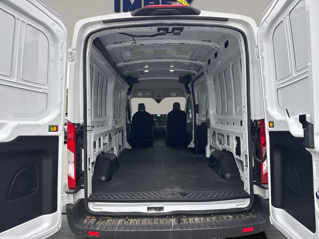 Used 2023 Ford Transit 250 Medium Roof AWD image 24