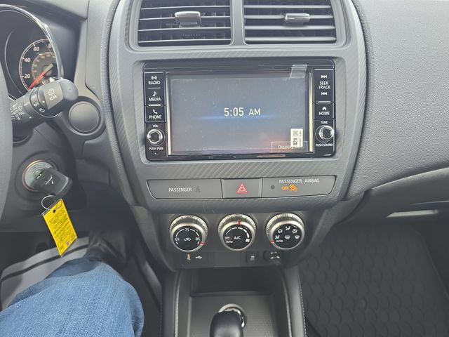 Used 2025 Mitsubishi Outlander Sport ES AWD/4WD image 14