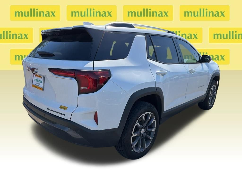 Used 2025 GMC Terrain Elevation w/ Elevation Premium Package FWD image 11