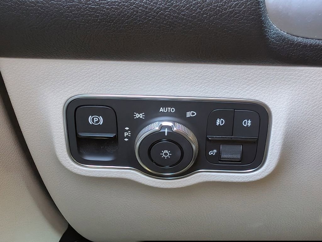 Certified 2022 Mercedes-Benz GLB 250 GLB 250 image 18