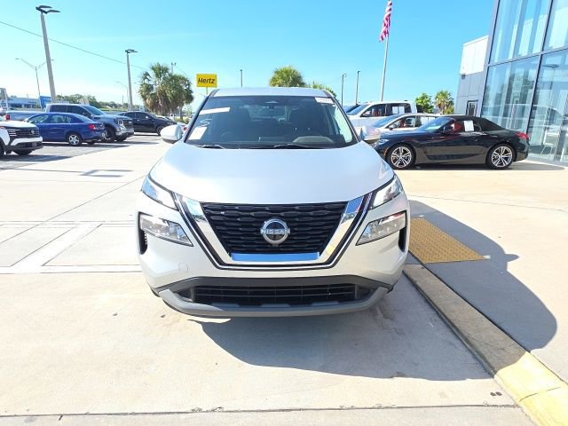 Used 2023 Nissan Rogue SV FWD image 9