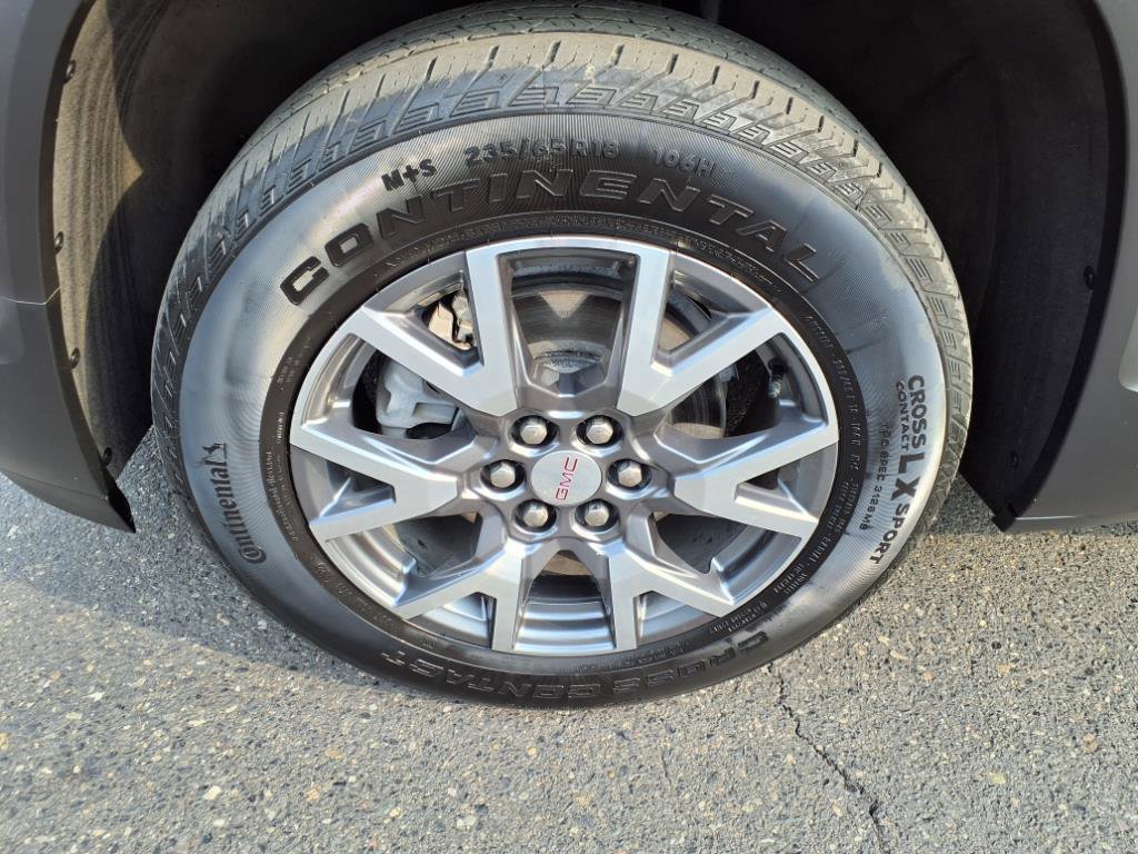 Used 2022 GMC Acadia SLT w/ Technology Package image 10