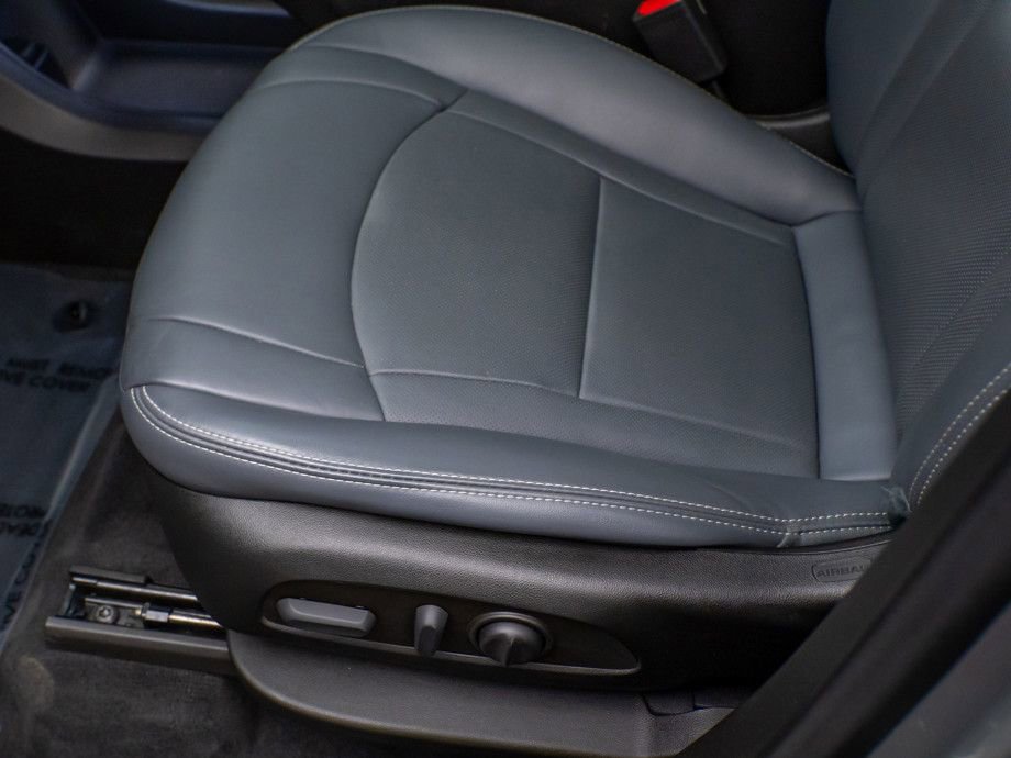 Used 2023 Buick Enclave Essence w/ Experience Buick Package image 17