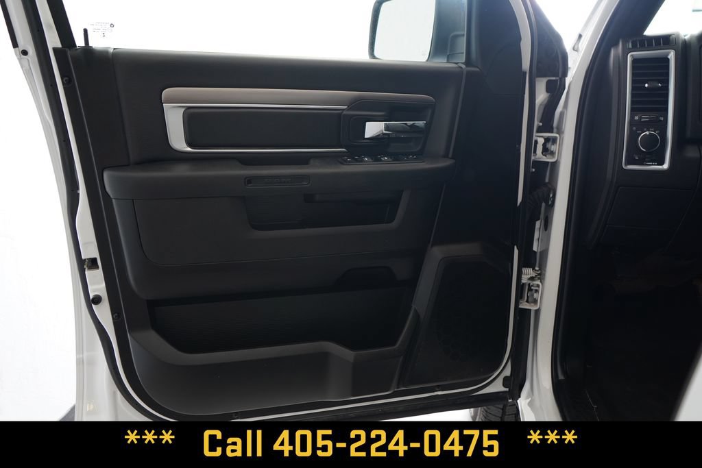 Used 2024 RAM 1500 Warlock RWD image 15