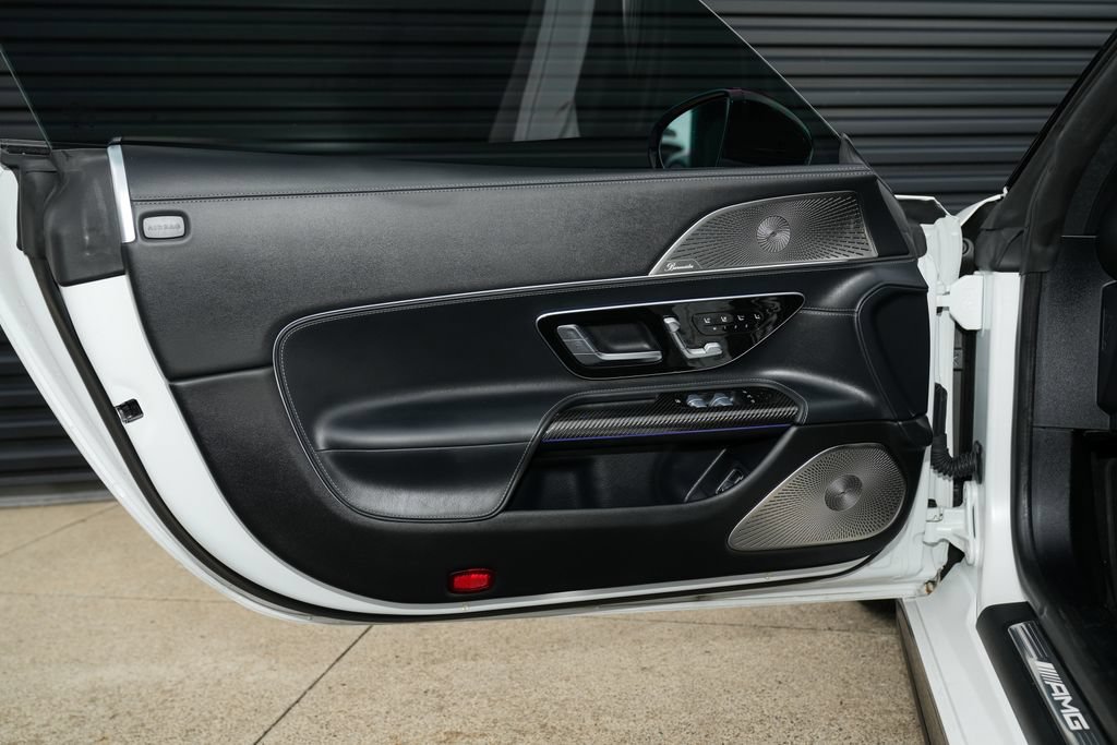 Used 2022 Mercedes-Benz SL 63 AMG 4MATIC image 23
