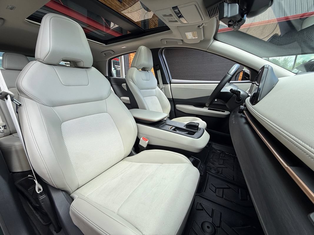 Used 2023 Nissan Ariya FWD image 4