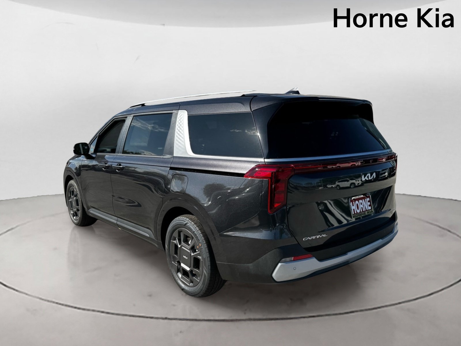 New 2026 Kia Carnival EX FWD image 5