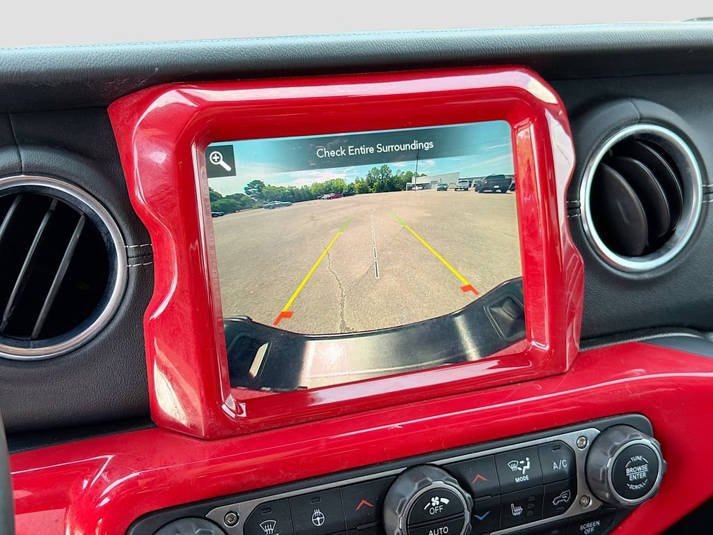 Used 2020 Jeep Gladiator Overland AWD/4WD image 14