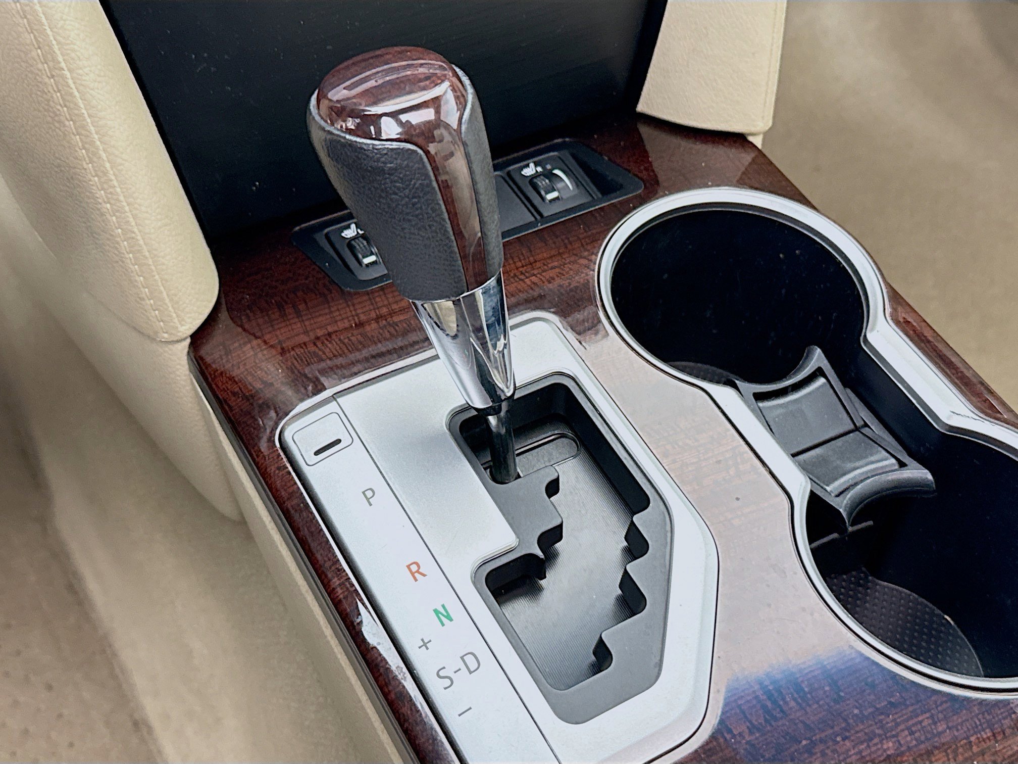 Used 2013 Toyota Camry XLE image 18