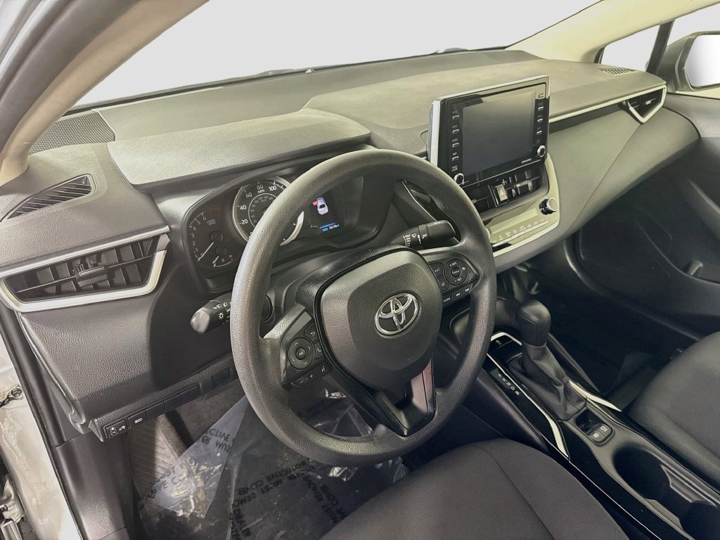Used 2021 Toyota Corolla LE FWD image 21
