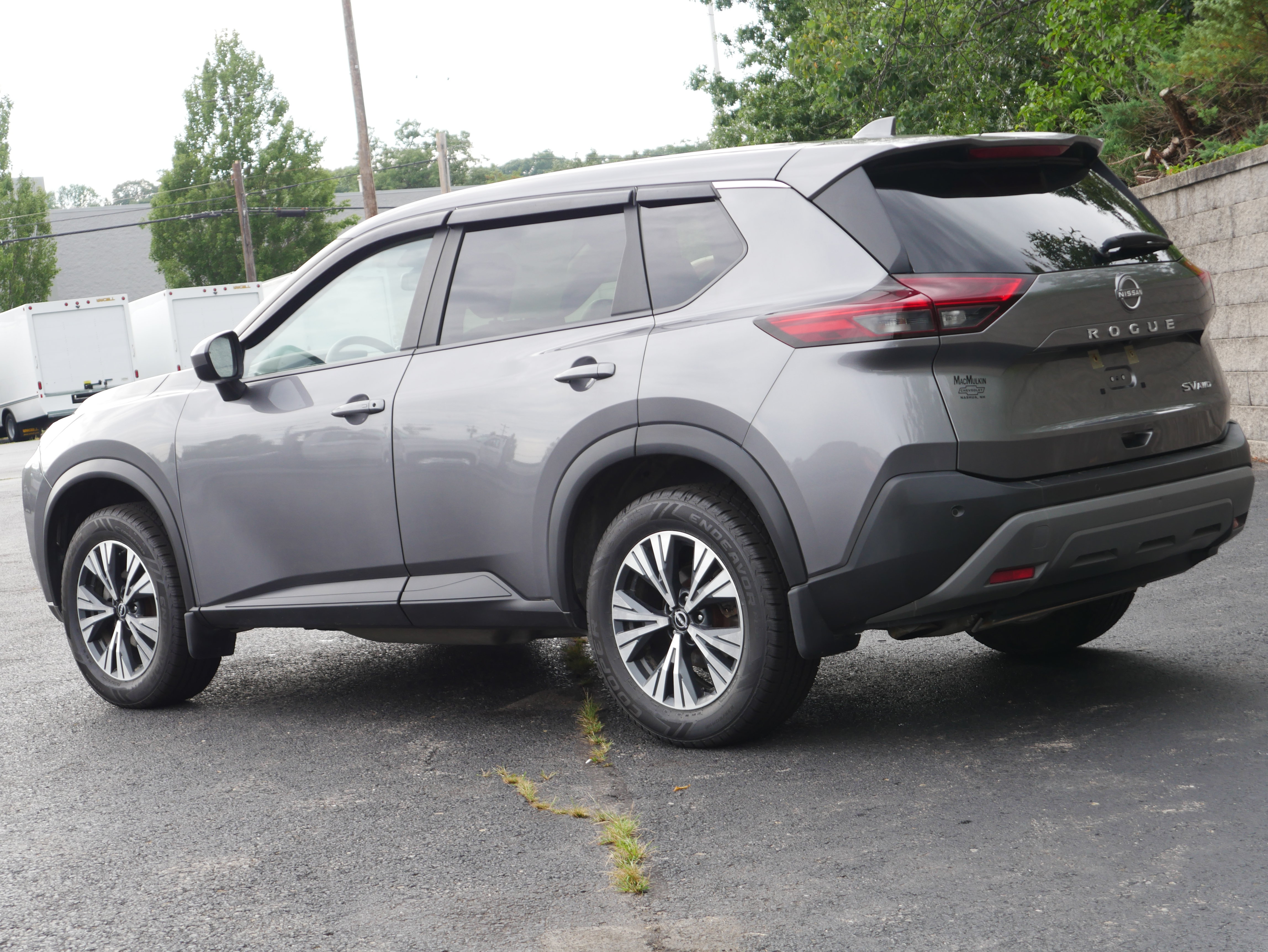 Used 2023 Nissan Rogue SV AWD/4WD image 4