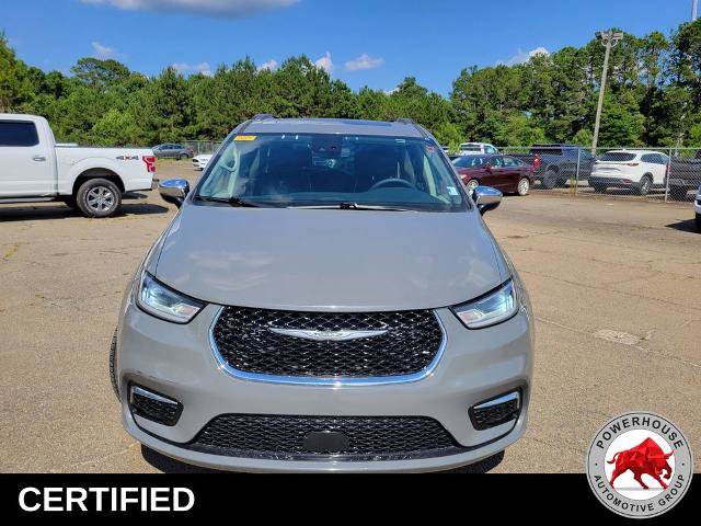 Used 2023 Chrysler Pacifica Limited FWD image 10
