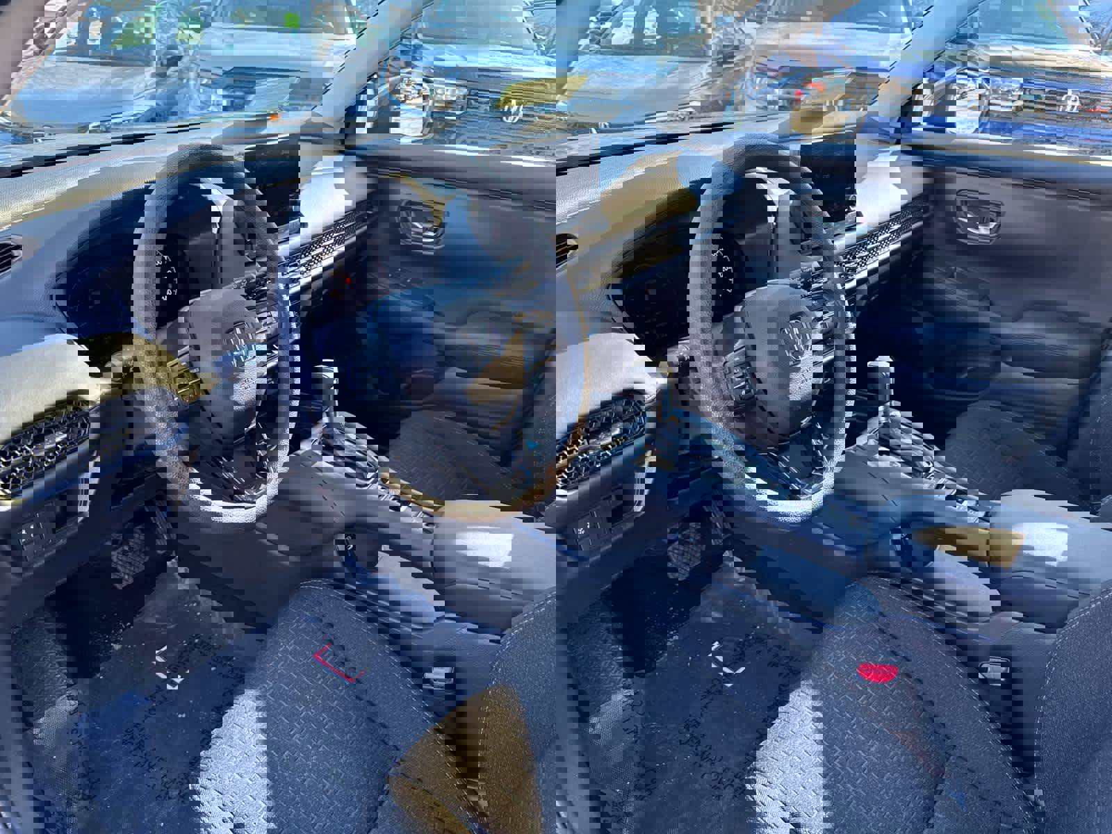 Certified 2025 Honda HR-V LX image 13