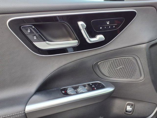 Certified 2025 Mercedes-Benz C 300 4MATIC Sedan image 13