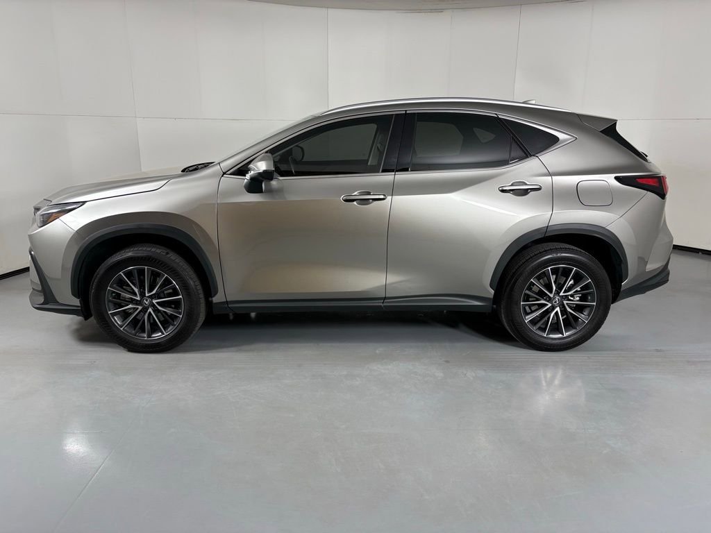 Used 2024 Lexus NX 250 FWD w/ Cold Area Package image 5