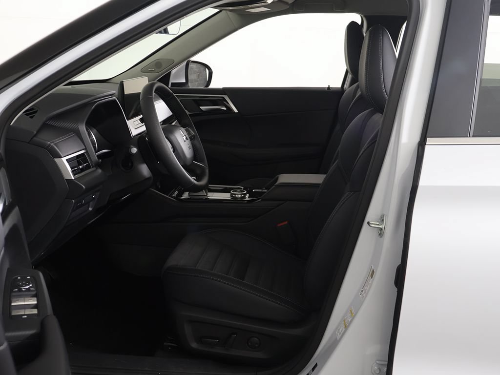 New 2026 Mitsubishi Outlander SE FWD image 27