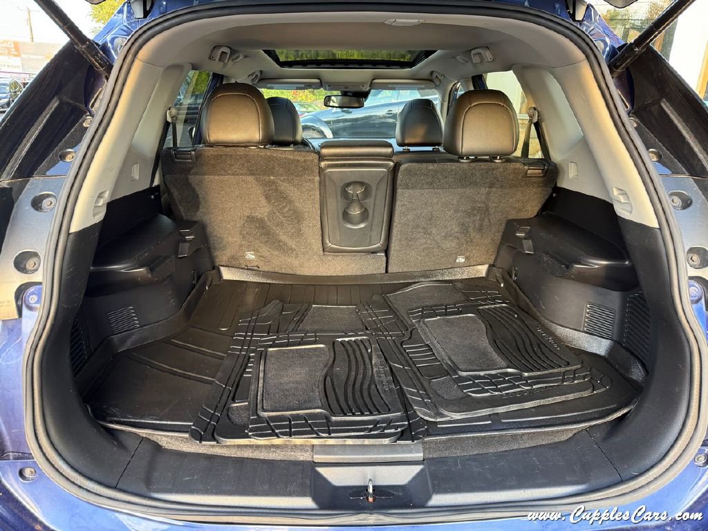 Used 2019 Nissan Rogue SL w/ Premium Package image 9