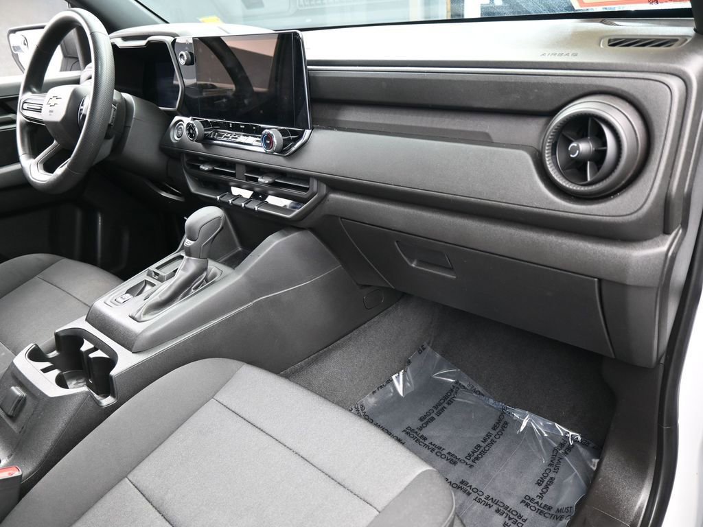 Used 2023 Chevrolet Colorado W/T image 43