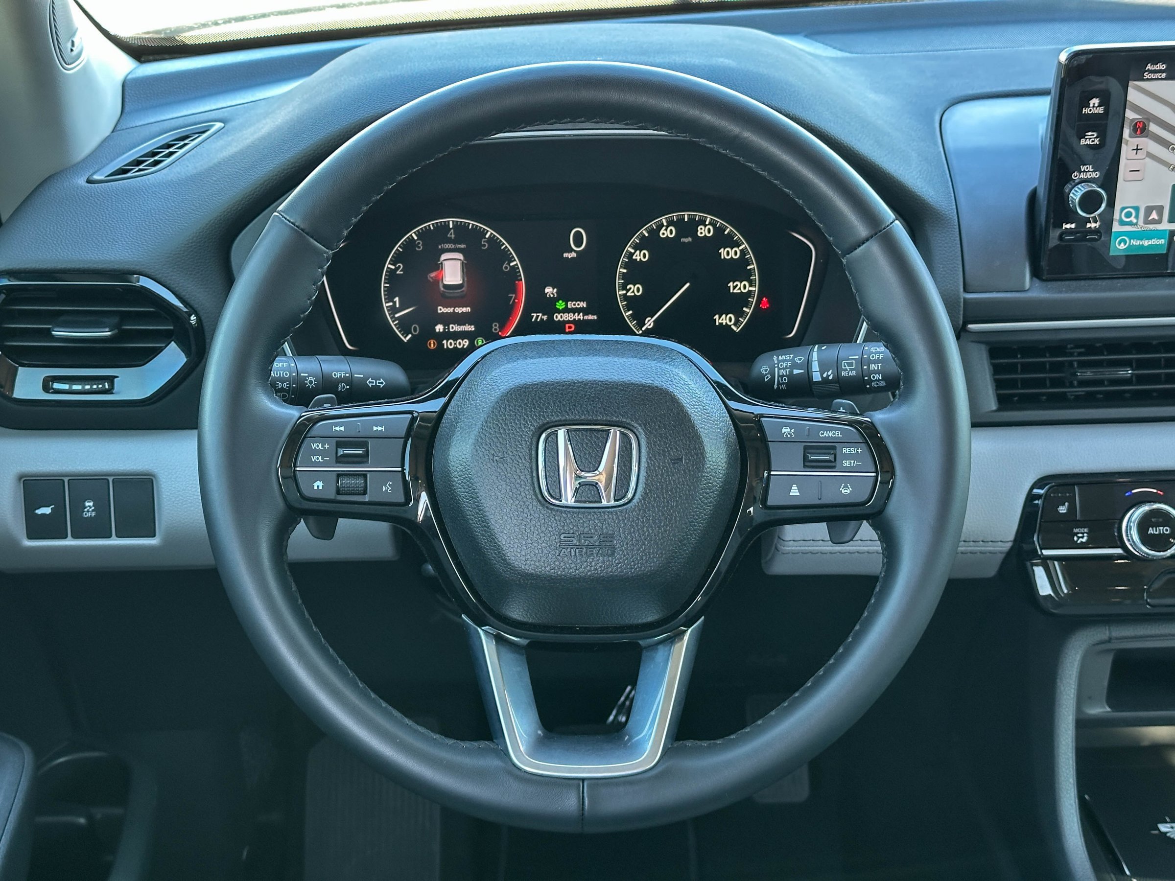 Used 2025 Honda Pilot Touring image 24