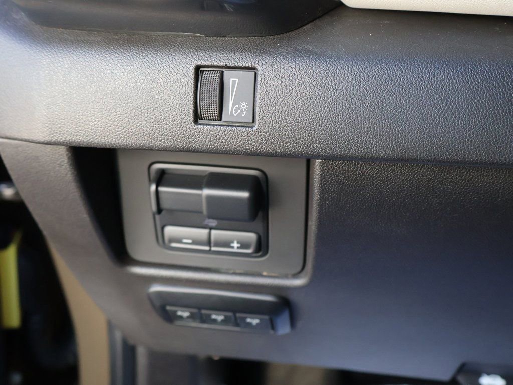 Used 2023 GMC Canyon AT4X w/ Edition 1 AWD/4WD image 50