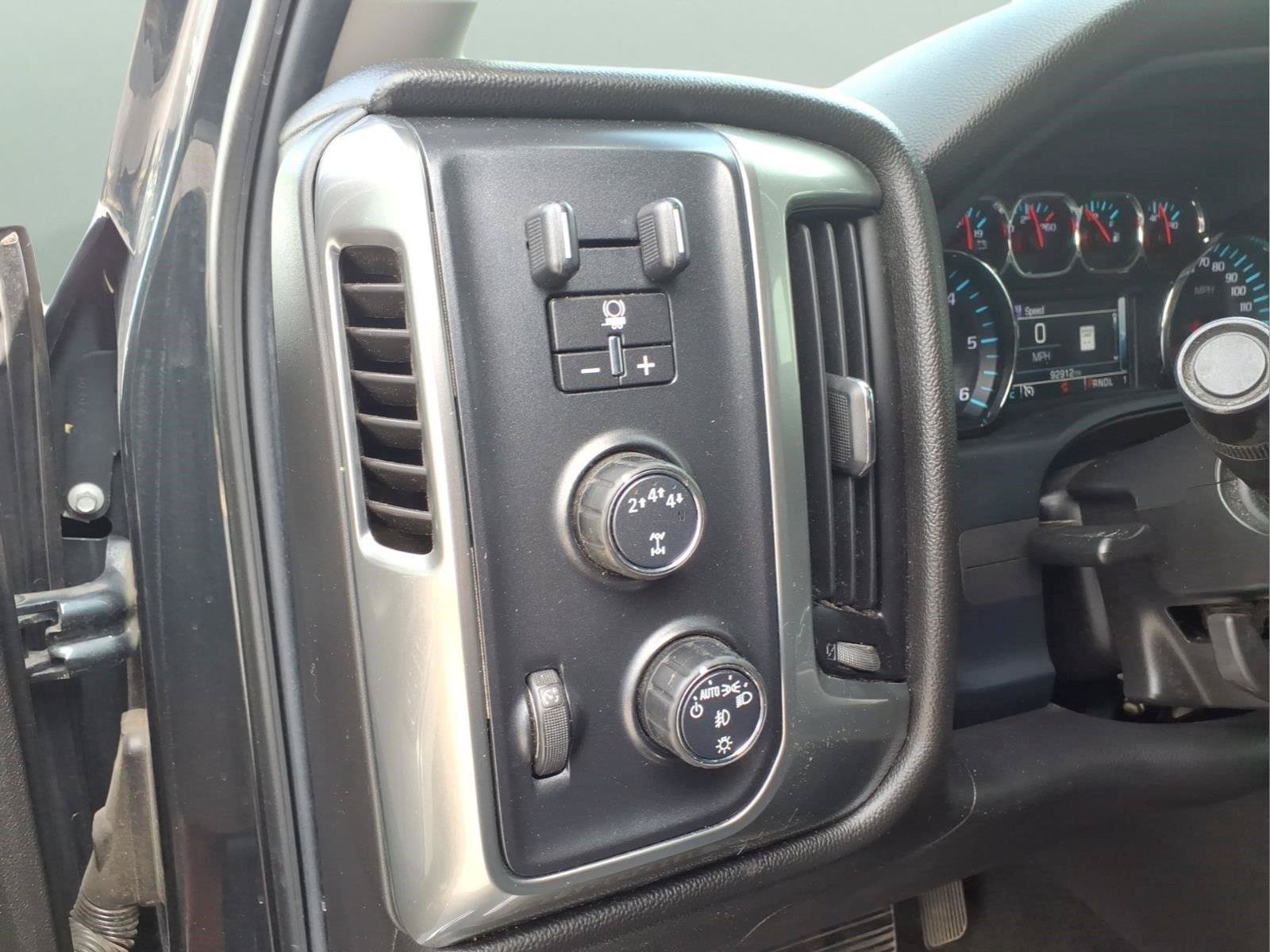 Used 2018 Chevrolet Silverado 2500 LT w/ All Star Edition AWD/4WD image 23
