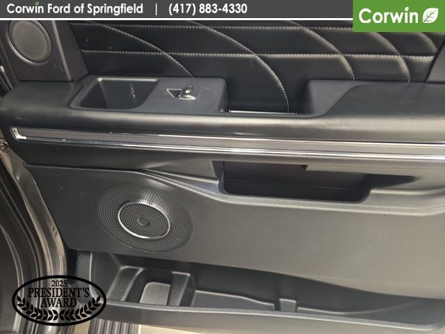 Used 2018 Ford Expedition Max Platinum image 16