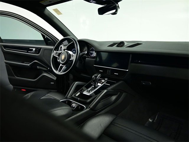 Used 2020 Porsche Cayenne S image 42