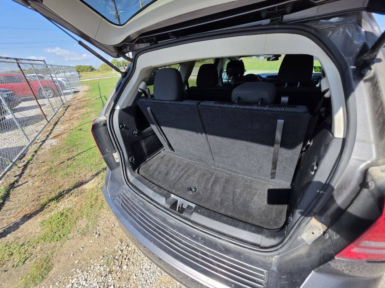 Used 2018 Dodge Journey SE w/ Popular Equipment Group FWD image 9