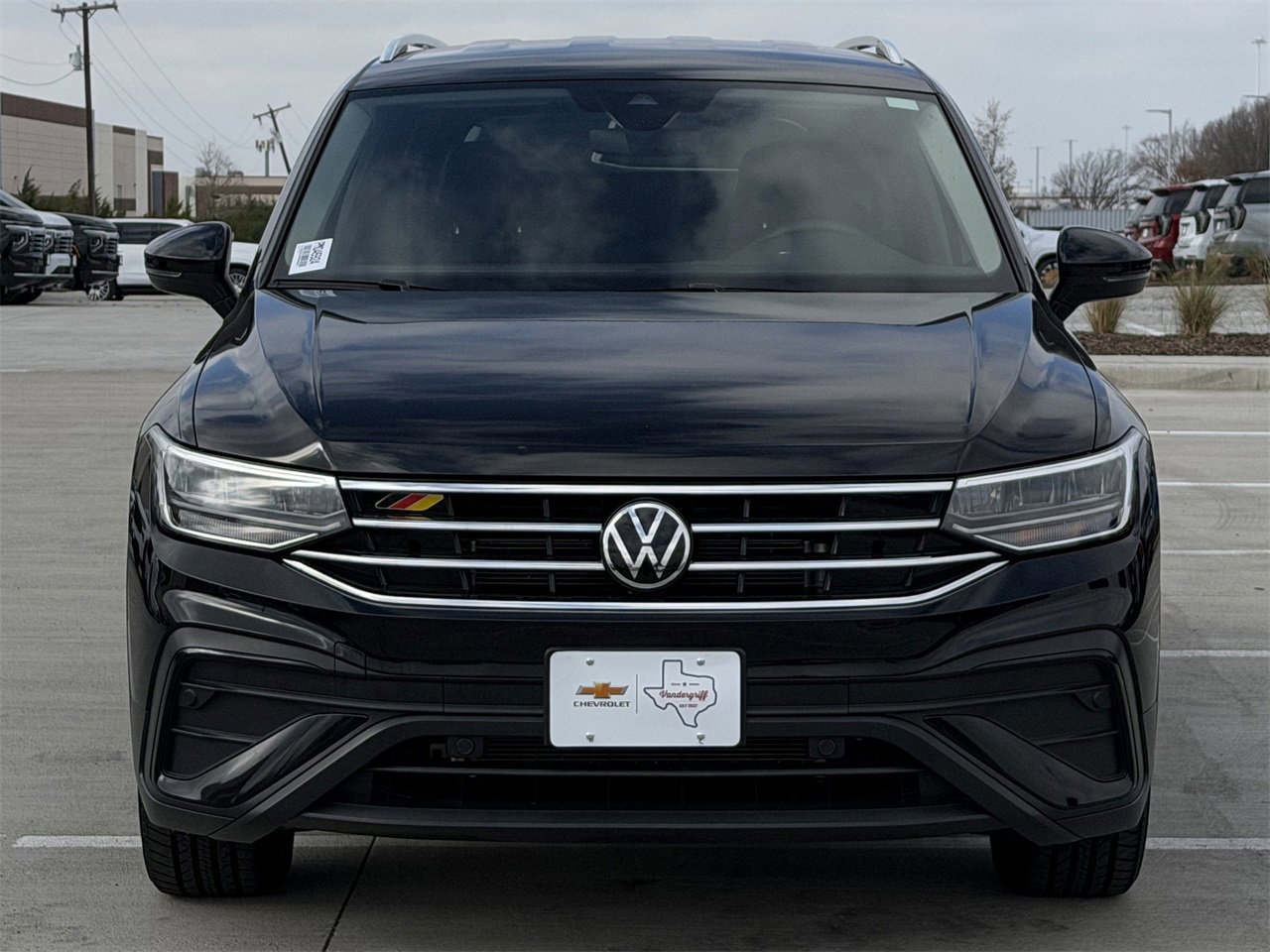 Used 2023 Volkswagen Tiguan SE image 7