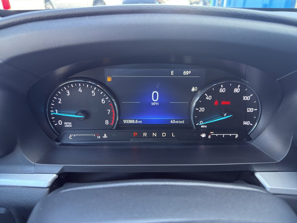 Used 2022 Ford Explorer XLT w/ Equipment Group 202A image 39