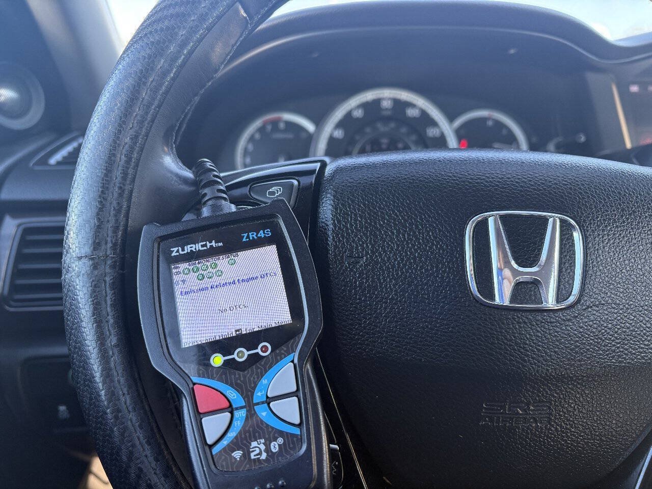 Used 2016 Honda Accord EX-L image 38