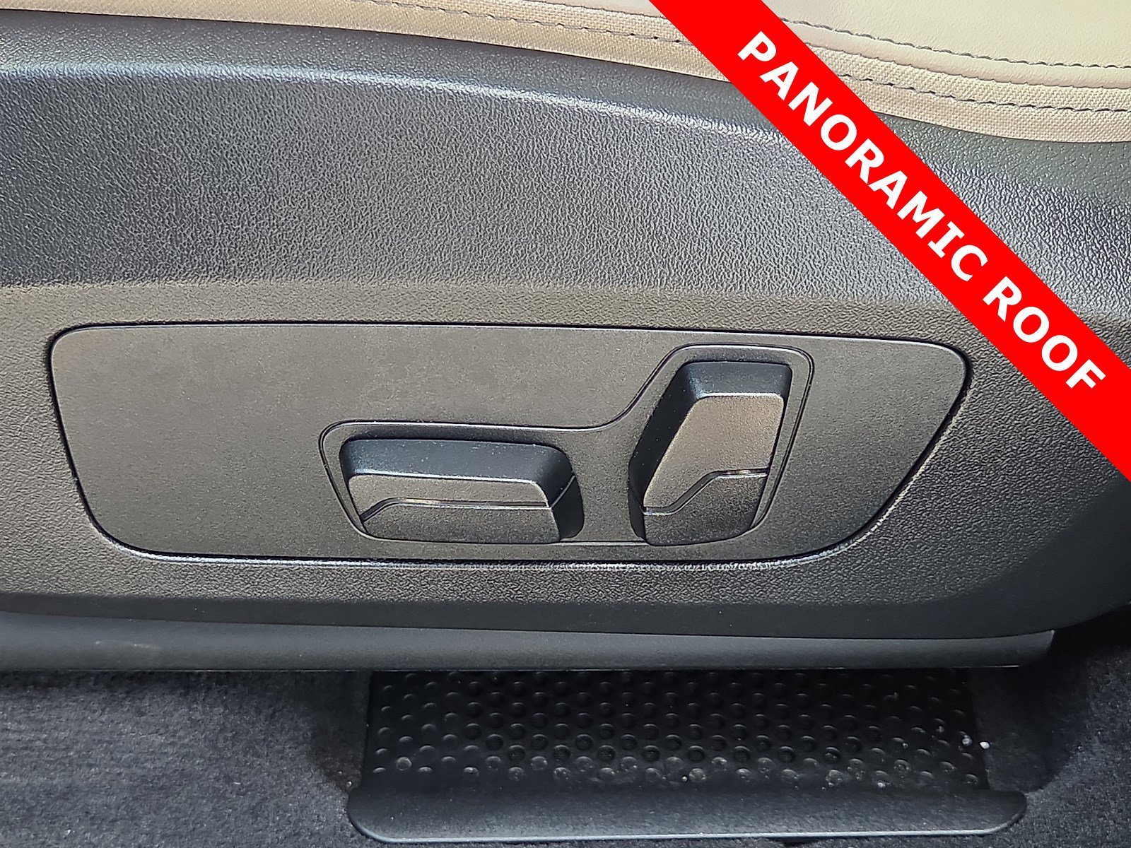 Used 2025 BMW X1 xDrive28i w/ Premium Package AWD/4WD image 14