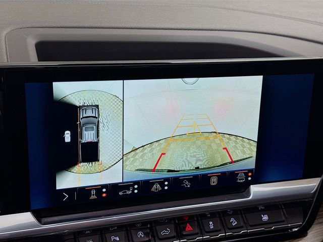 Used 2024 Chevrolet Silverado 1500 LT Trail Boss w/ Convenience Package II image 16