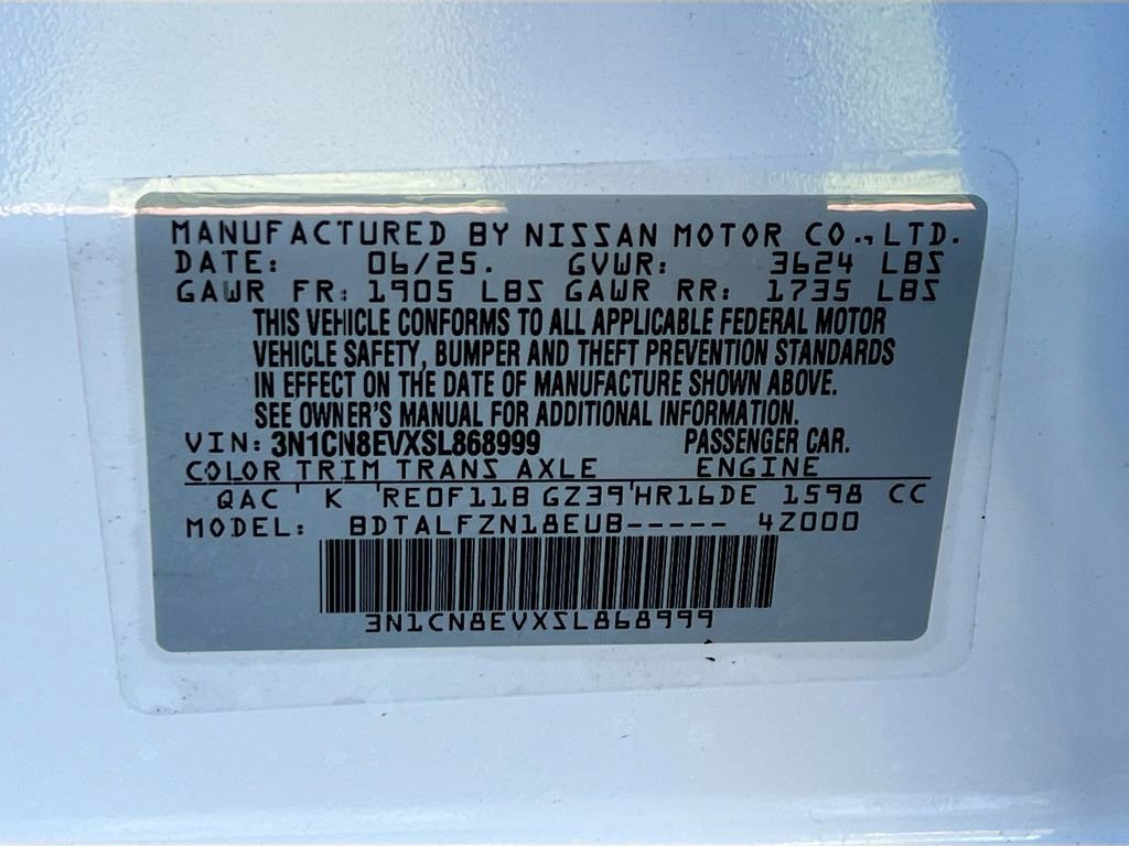 Used 2025 Nissan Versa SV w/ Trunk Package image 29