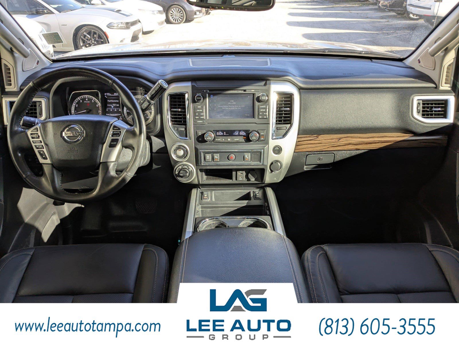 Used 2018 Nissan Titan SL image 15